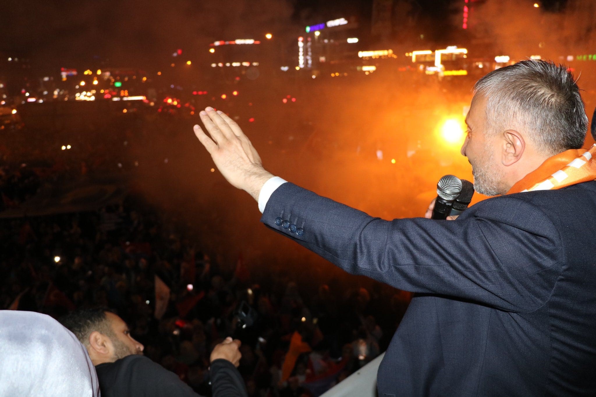 ÇEKMEKÖY KAZANDI, DÜNYA LİDERİ KAZANDI