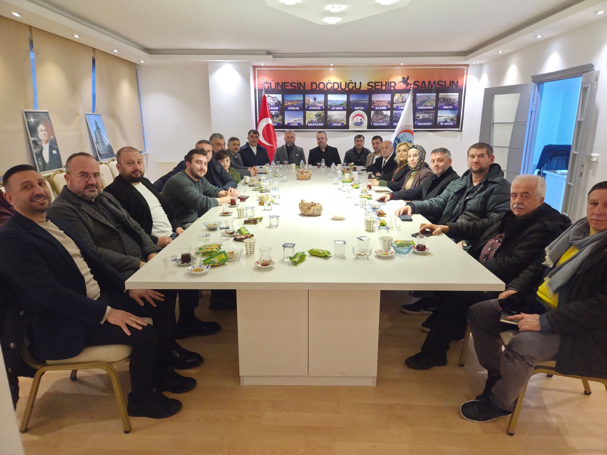 AK Parti Çekmeköy’den Birlik ve Beraberlik Ziyaretleri