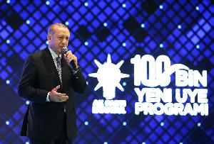 ÇEKMEKÖY İNANDIĞI YOLDA YÜRÜYOR