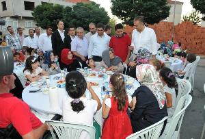  Aydınlar Mahallesi Sokak İftarı 