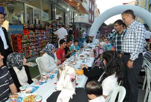 Çamlık Mahallesi Sokak İftarı